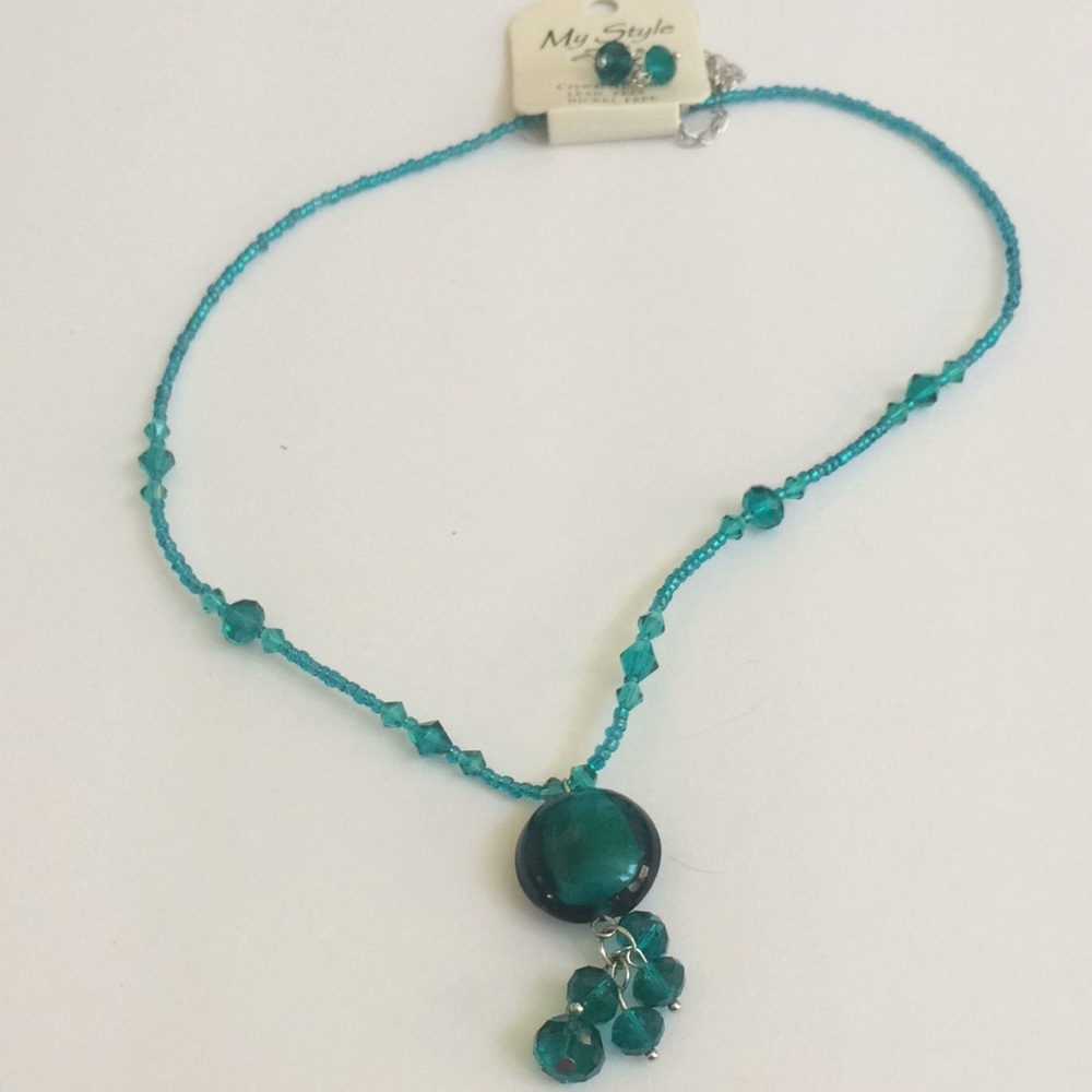 𝅺New crystal necklace and earring set (trn)